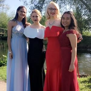 Meet your Posher, Ellen